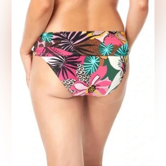 Bleu Rod Beattie Run Wild Draped Bandeau
Tankini Top and Bikini Bottom Size 14 - Picture 7 of 11